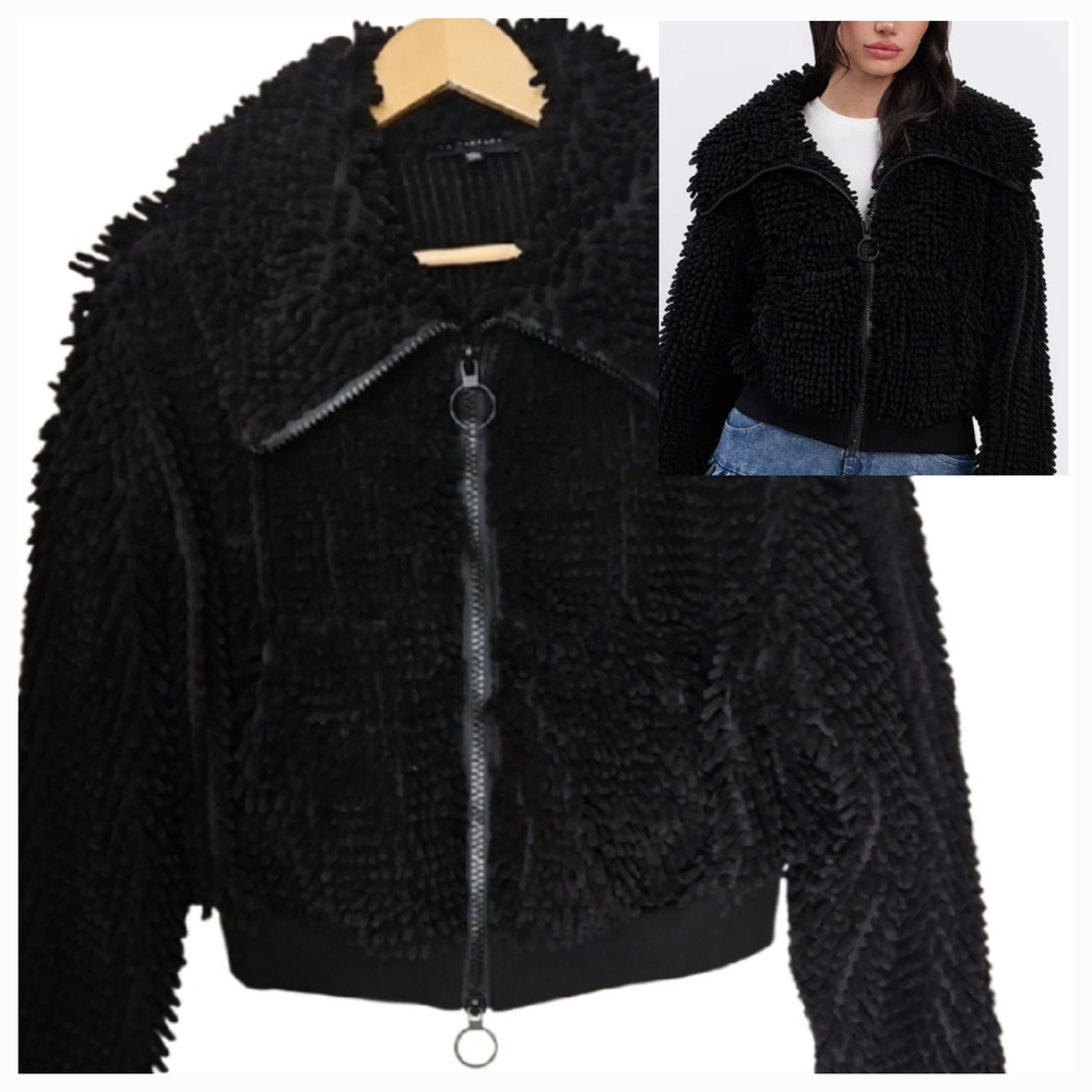 NO VACANCY Black Plush Nubby Cropped Jacket Coat Medium.